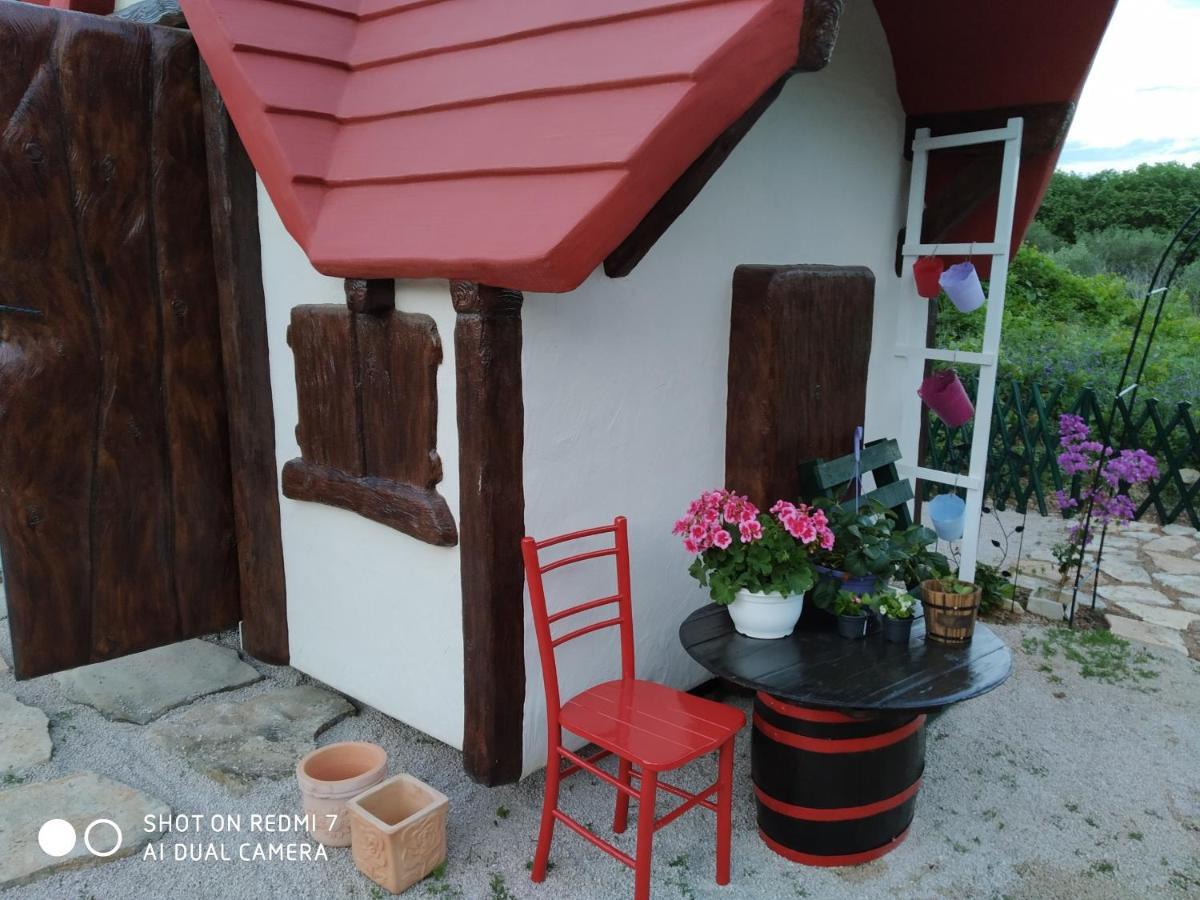 Krka Fairytale Little Castle Hotel Skradin Exterior foto